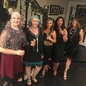 Meet your Posher, Debbee